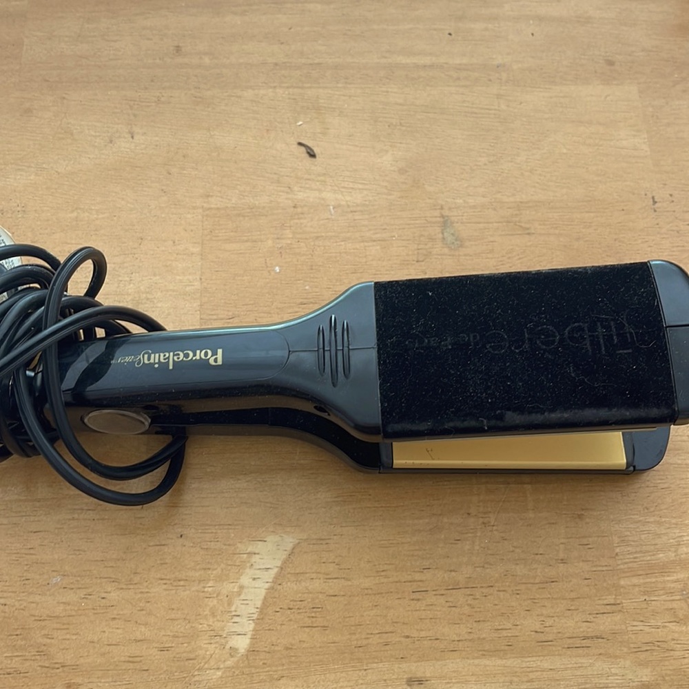 The bere de Paris hair straightener